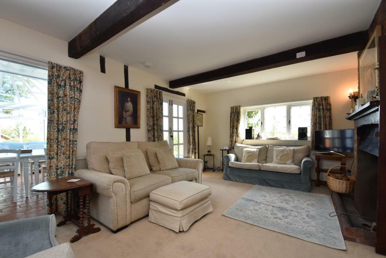 Tollgates Villa Rye Buitenkant foto